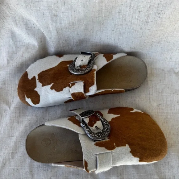 Brother Vellies The Greg Cow Print Brown and White Mules - Picture 7 of 8